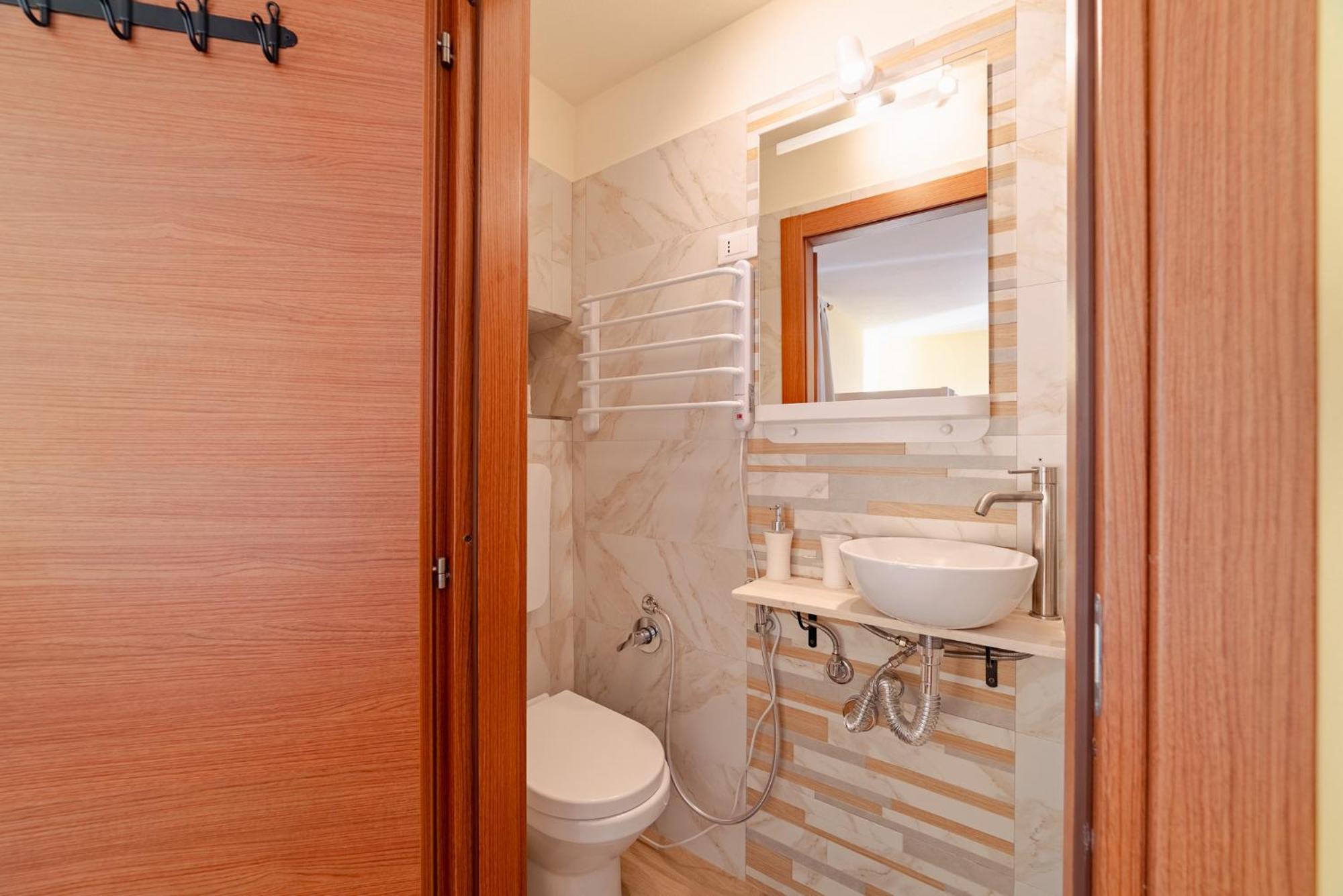 Garda Doma Bed & Breakfast Brenzone sul Garda Ngoại thất bức ảnh
